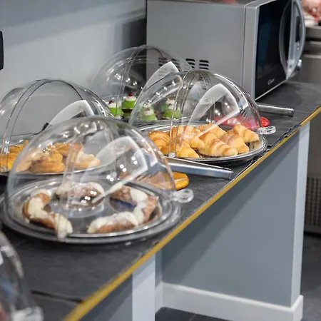 阿尔玛酒店 酒店