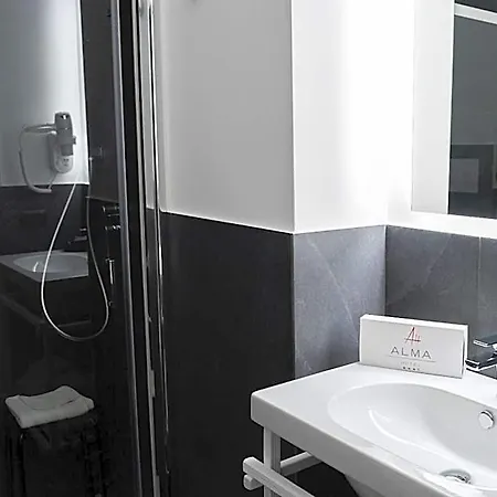 Hotel Alma