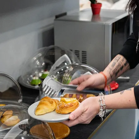 Отель Alma Палермо