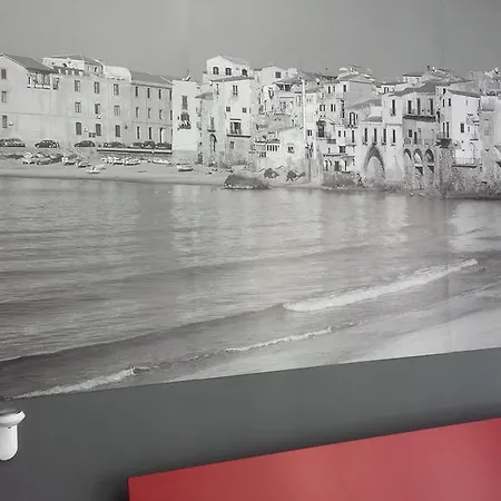 Alma Hotell 3*